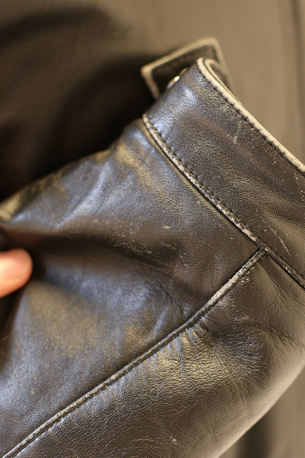 CLAW HOLSTER