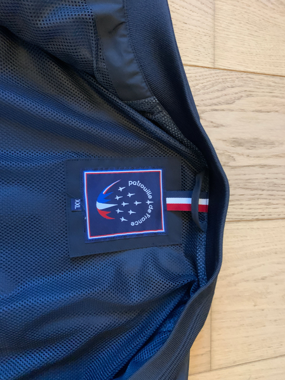La veste imperméable Crew Airjet de la Patrouille de France