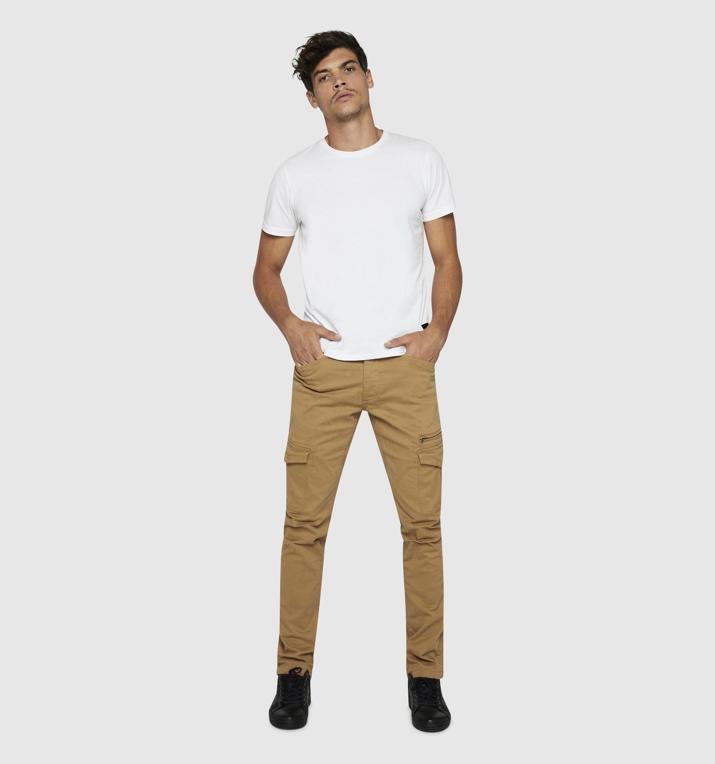Pantalon TONVUI MAHEVAN