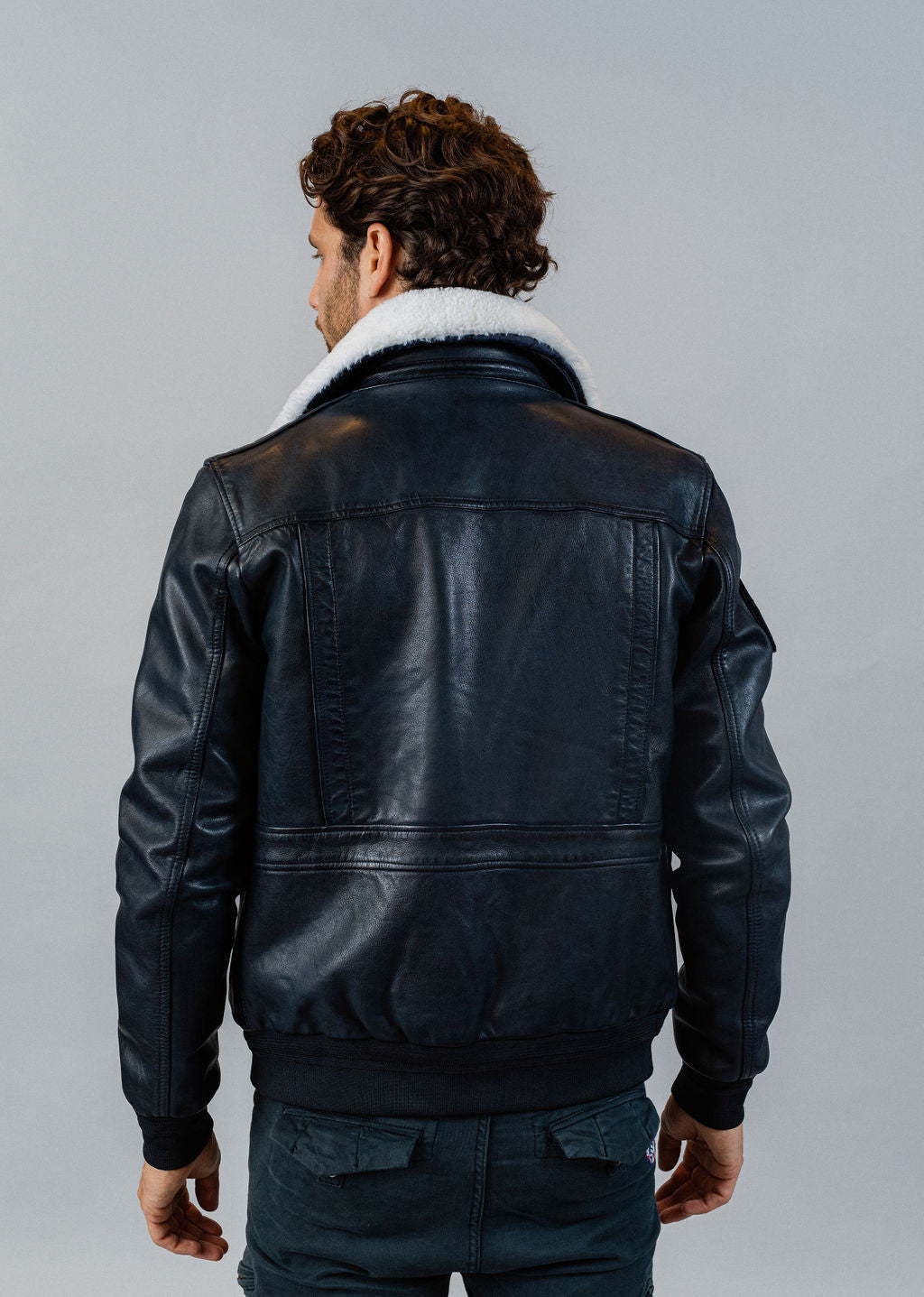 Blouson en cuir bleu marine DOUGLAS ALPHA