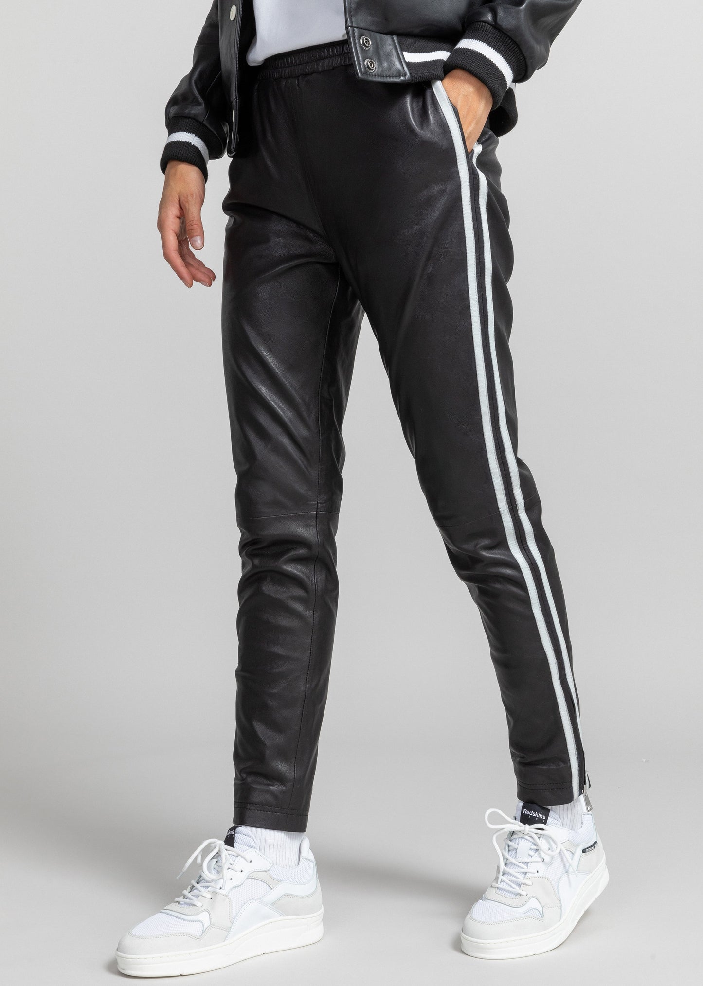 Pantalon en cuir YURI SISLEY