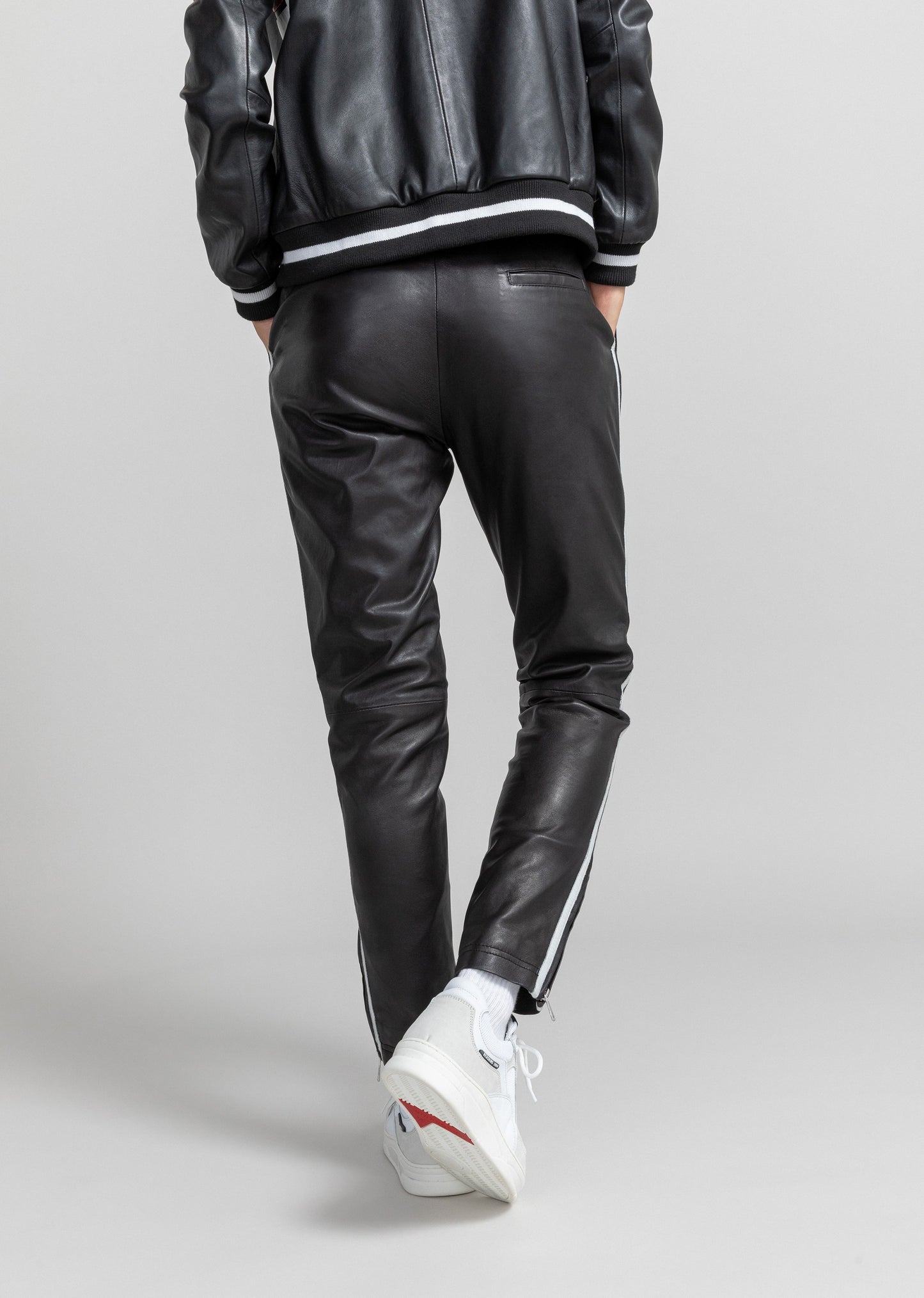 Pantalon en cuir YURI SISLEY