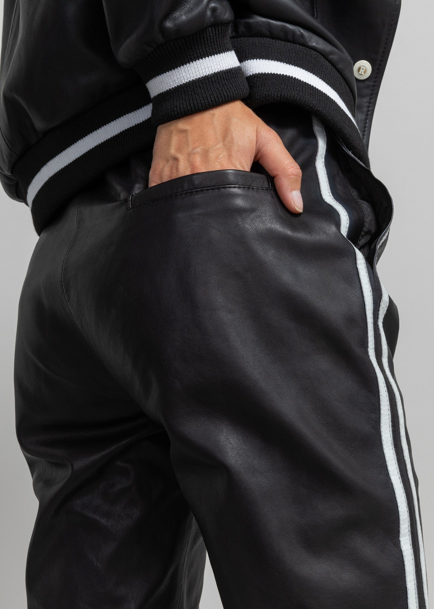 Pantalon en cuir YURI SISLEY