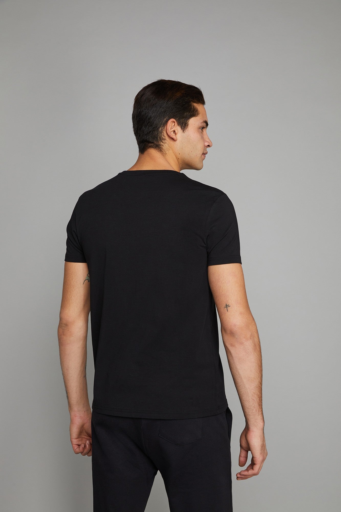 T-shirt LEO CALDER