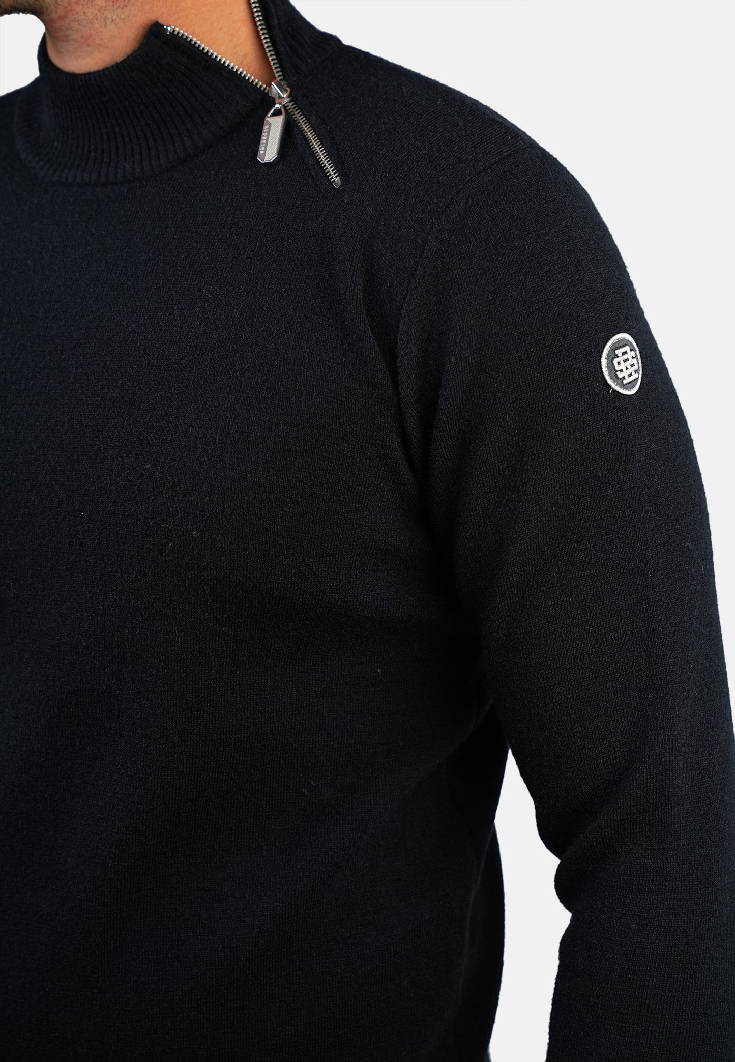 Pull Over noir SANTI SCAVE