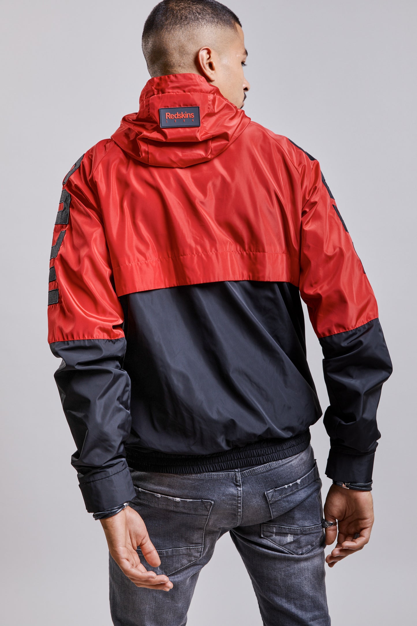 Coupe-vent FALSE STATEMENT