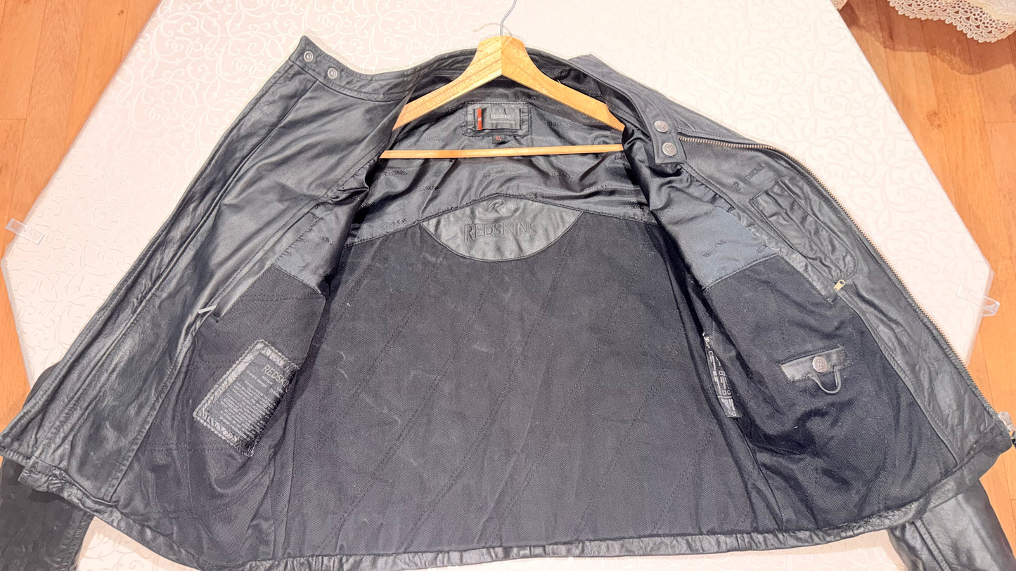 Veste cuir noir assez legere