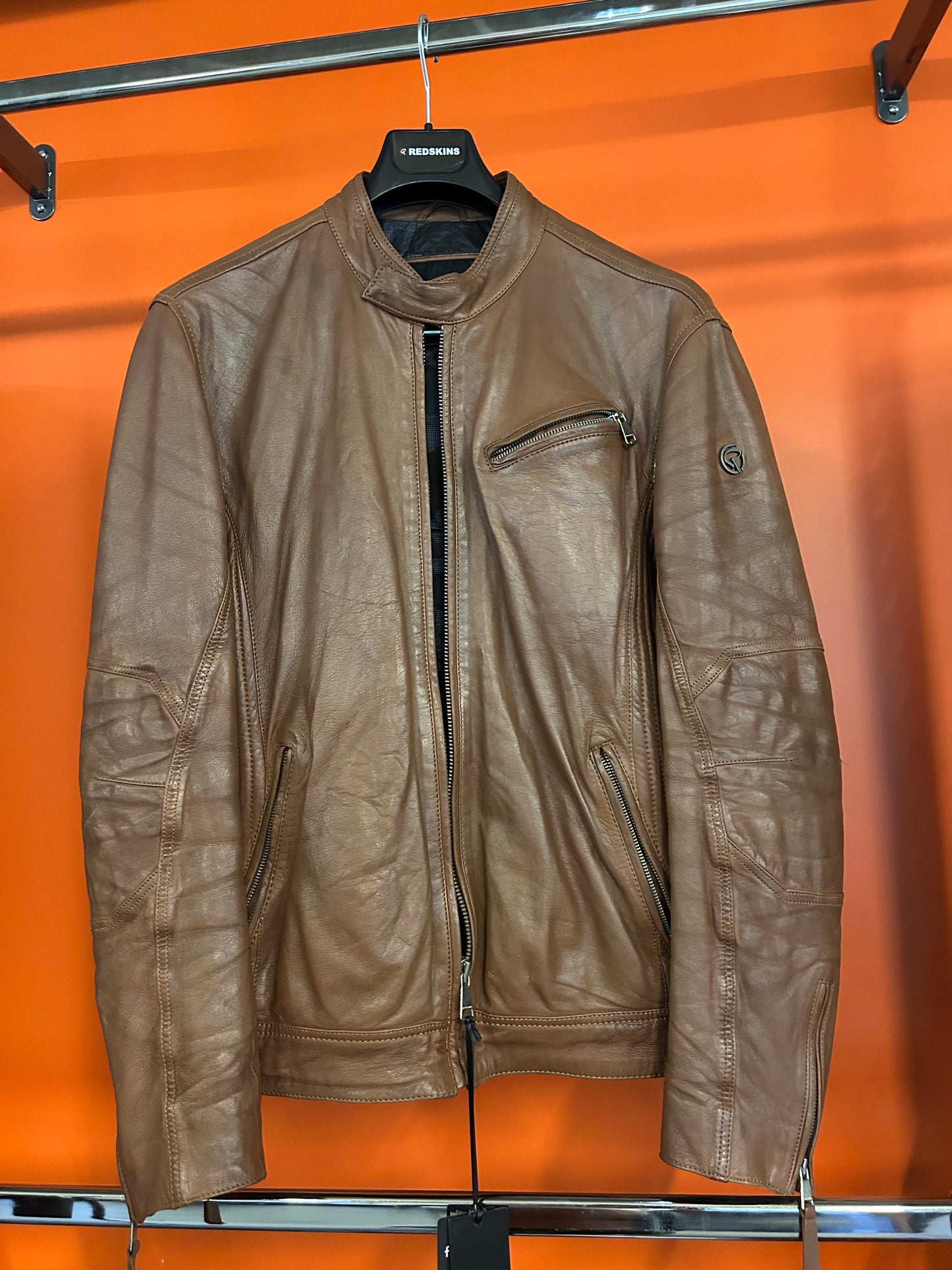 Cuir marron TRUST VICTORY