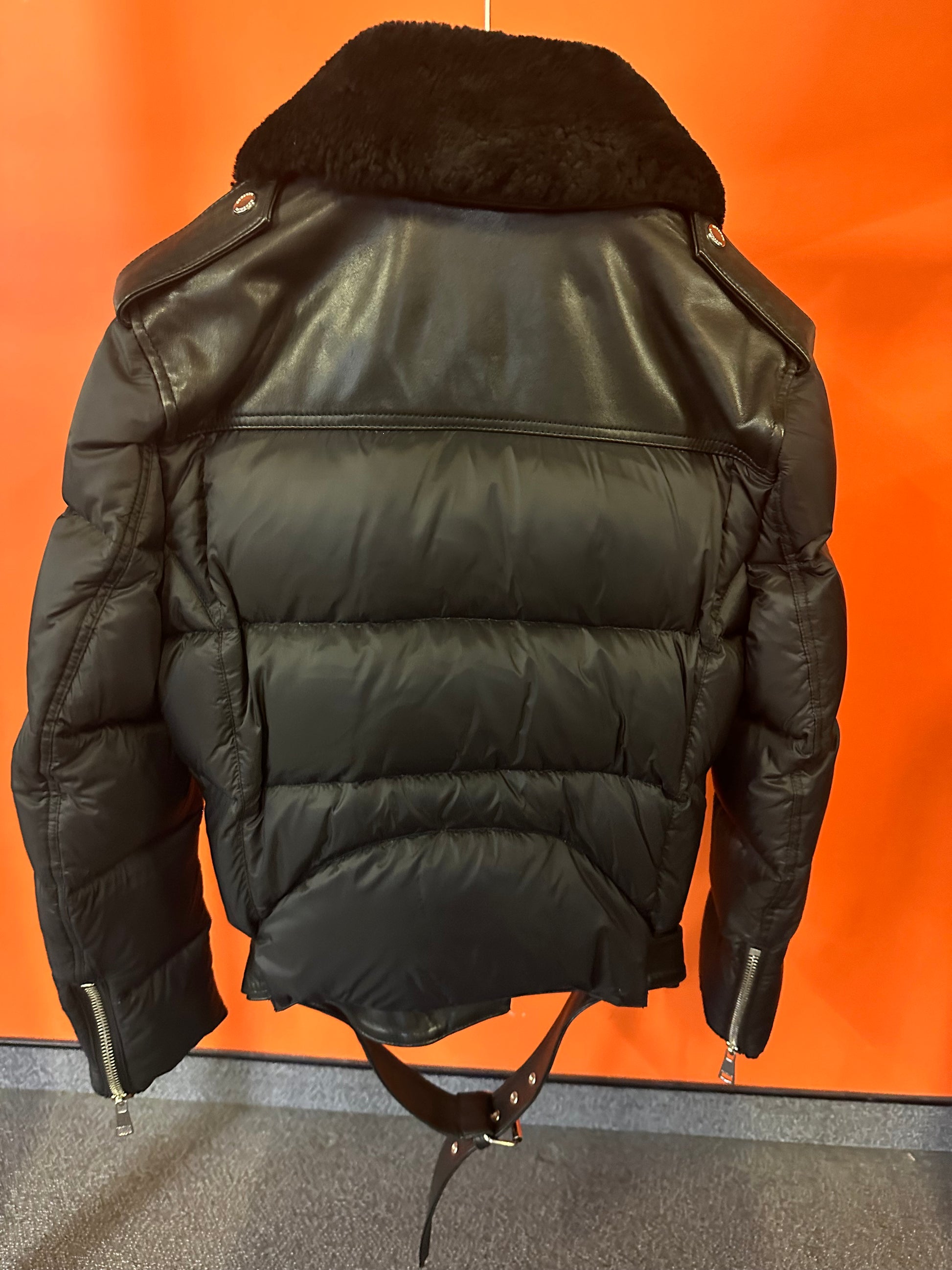 CUIR ECHANTILLON FEMME 2