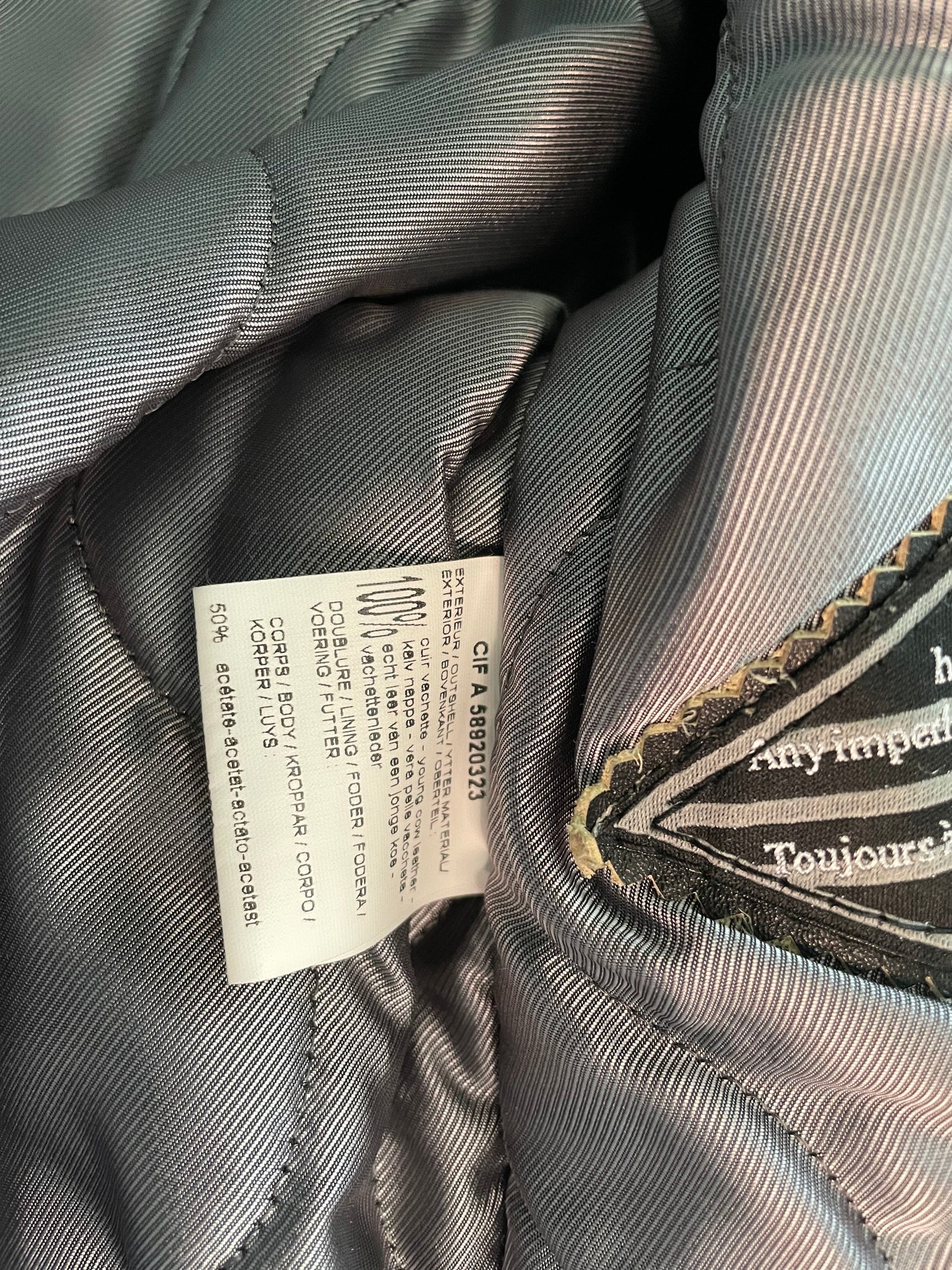 Blouson garment en cuir jaune noir