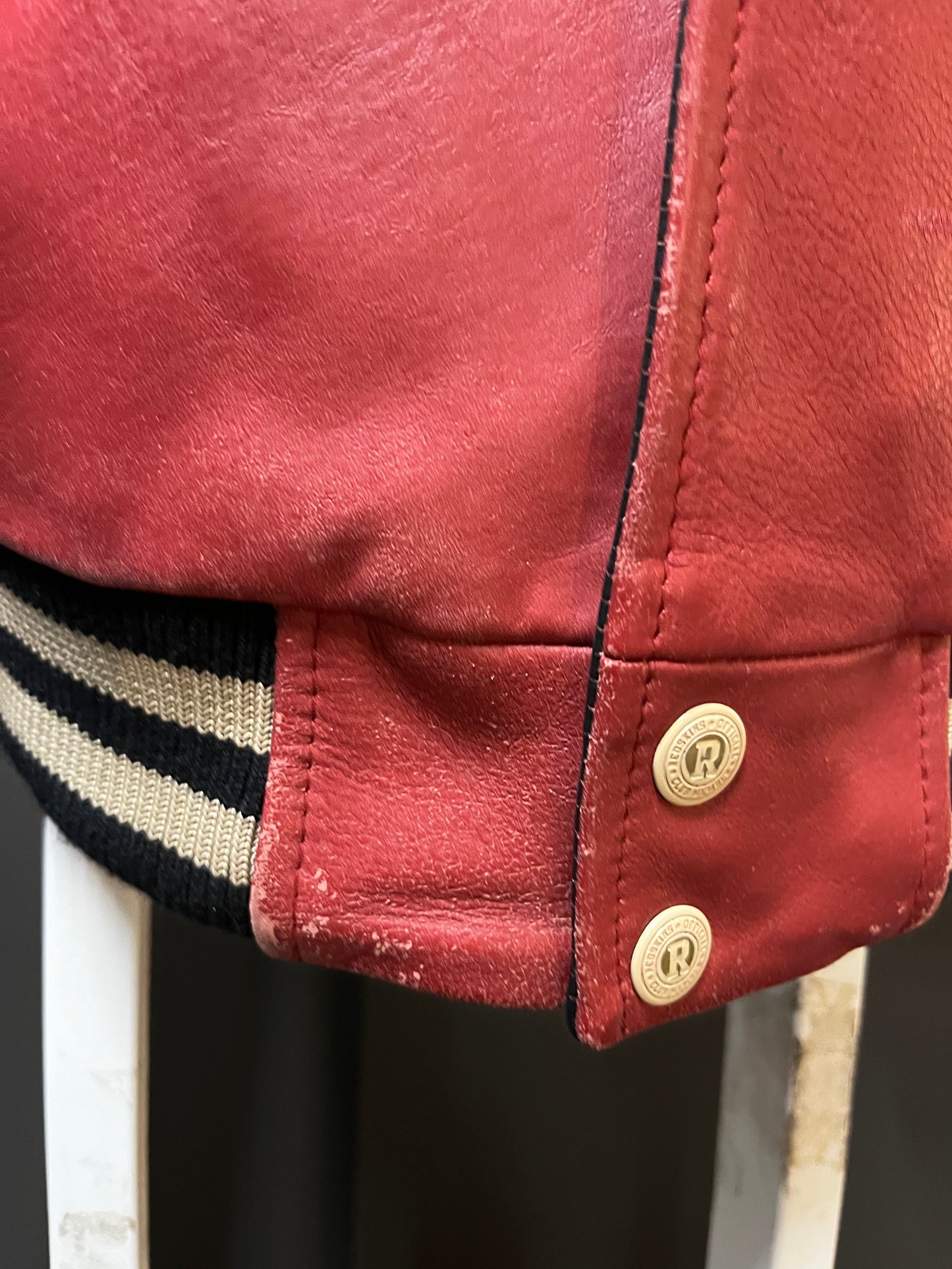 Blouson En Cuir rouge / noir SKATEBOARD COHIBA