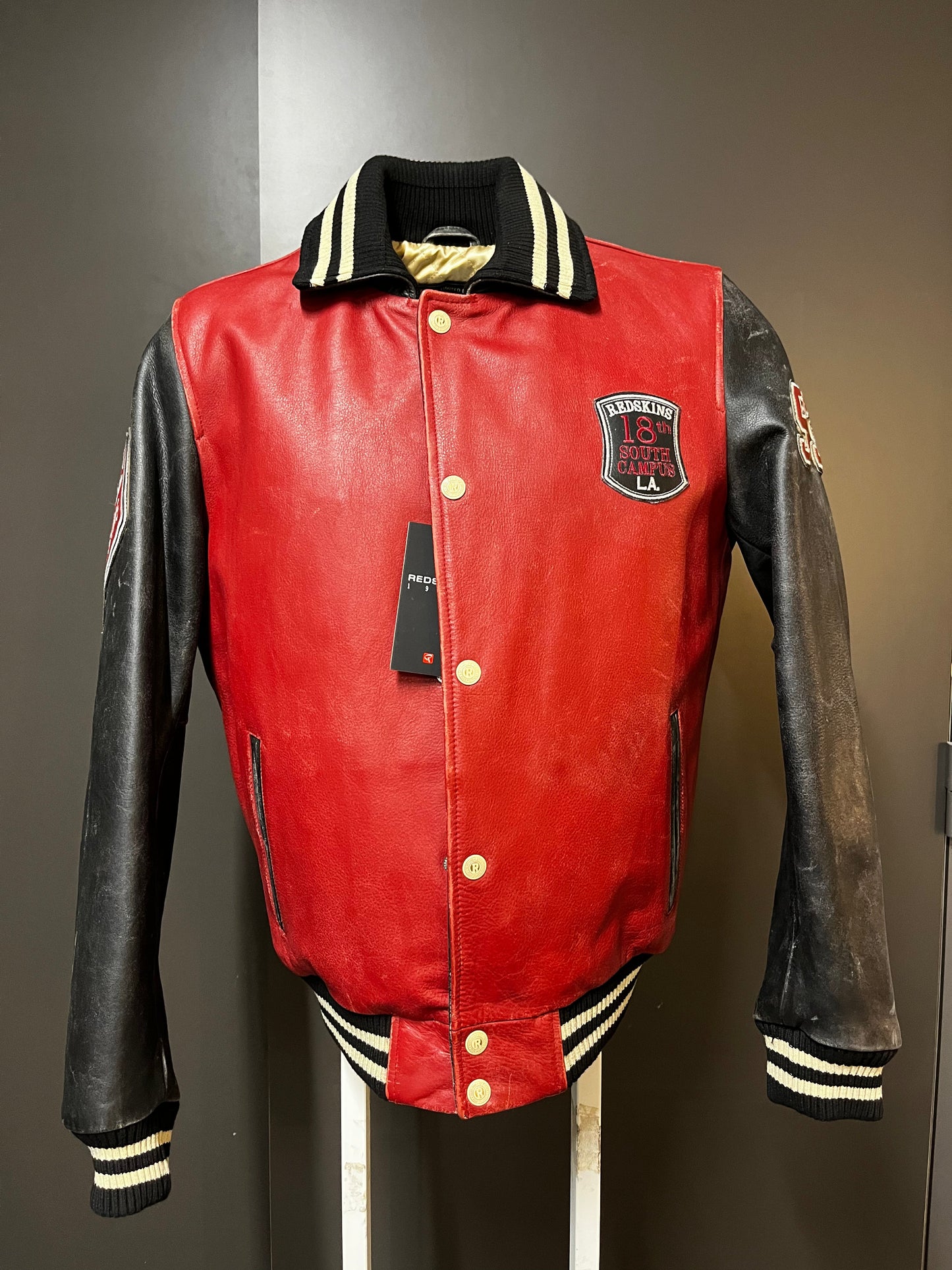 Blouson En Cuir rouge / noir SKATEBOARD COHIBA