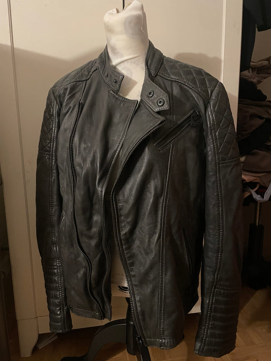 VESTE EN CUIR DE MOTARD