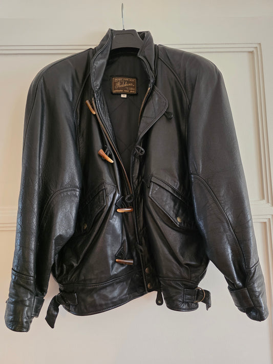 Blouson en cuir noir vintage capuche fourrure B32