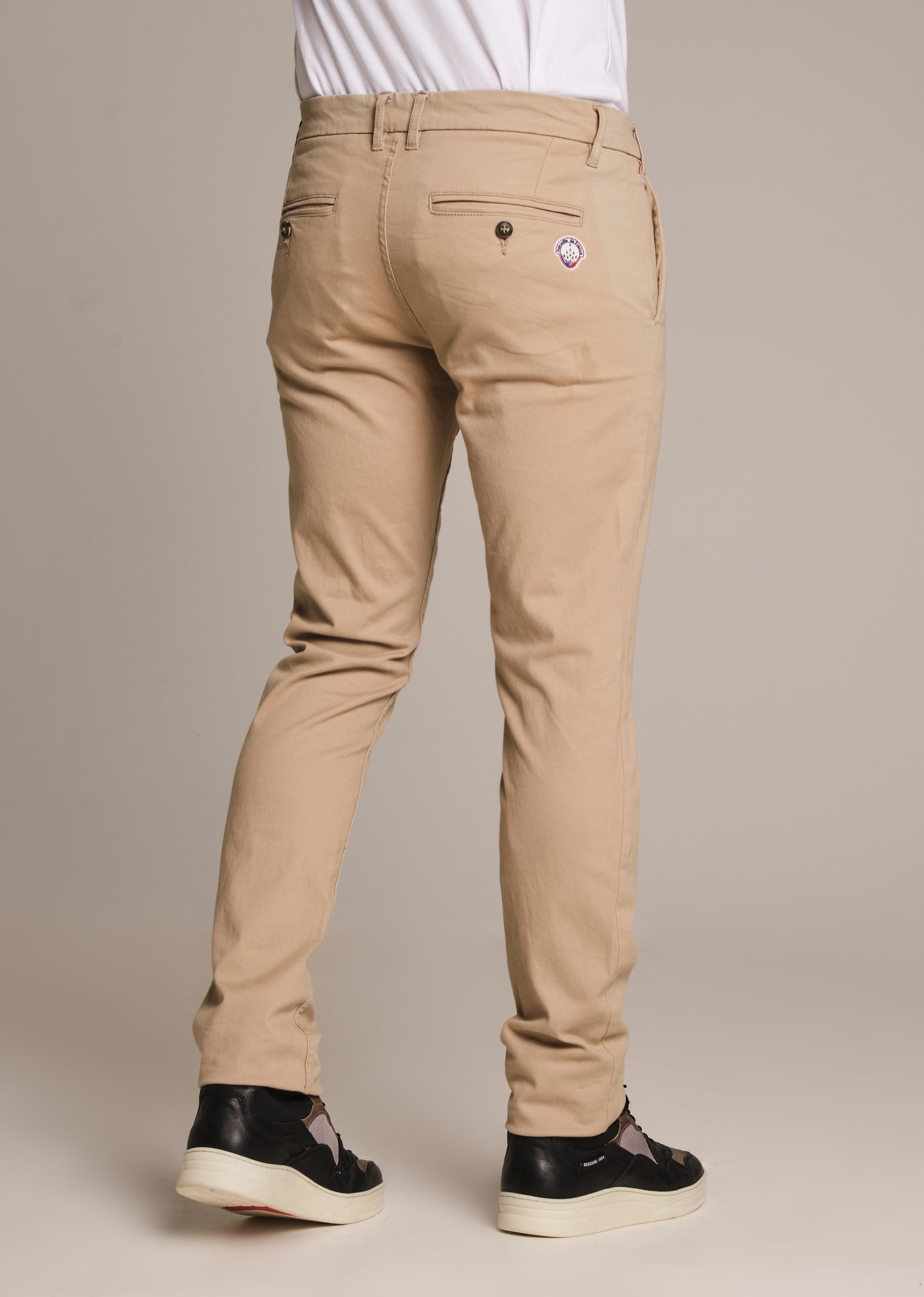 Chino CHUCK MAHEVAN