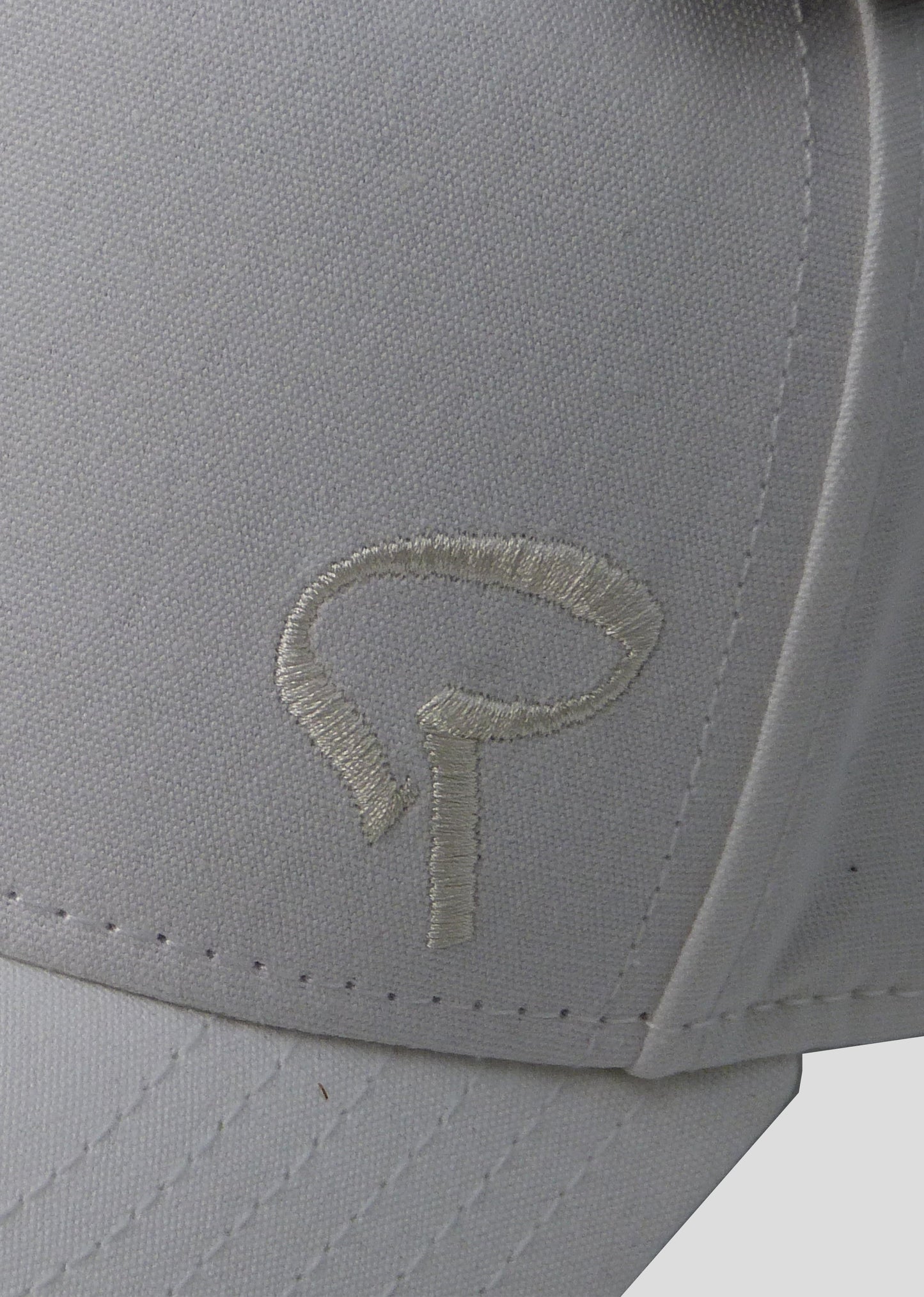Casquette blanche LAND