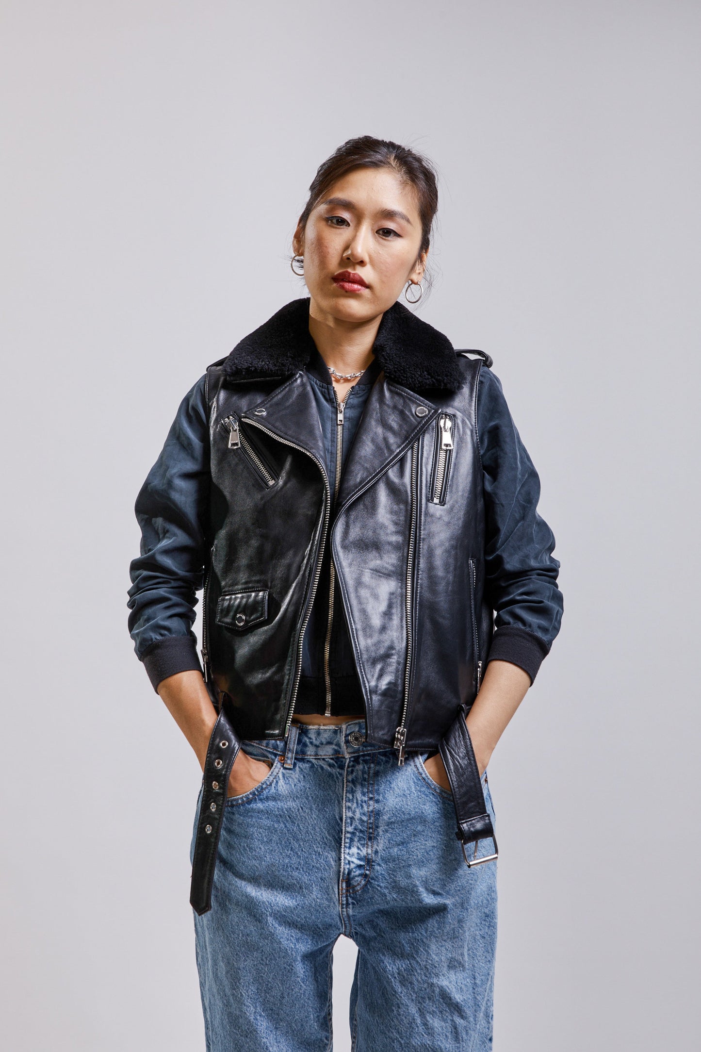 Veste sans manches en cuir noire MILA SHYNE
