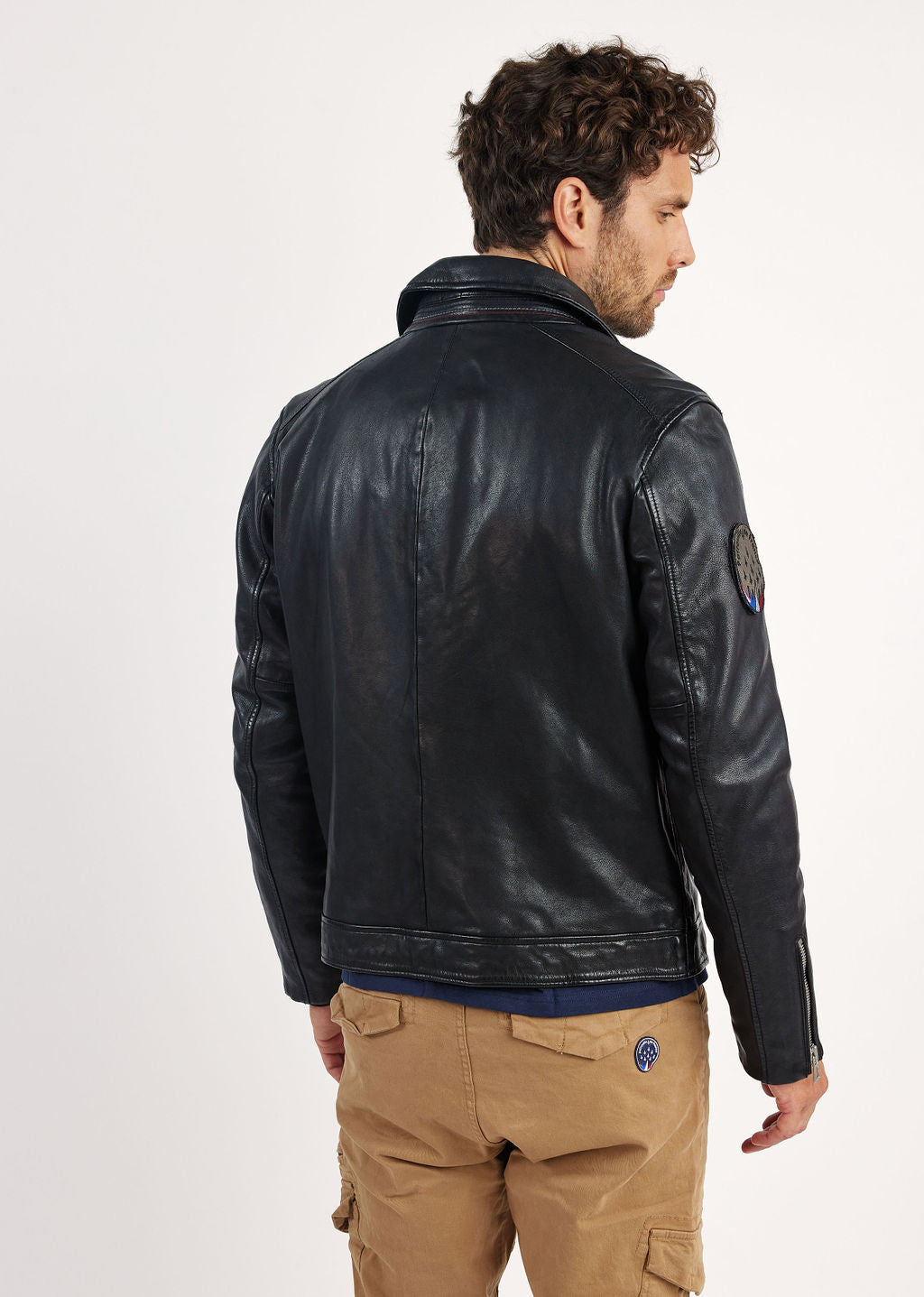 Cuir noir JAEGGER ALPHA