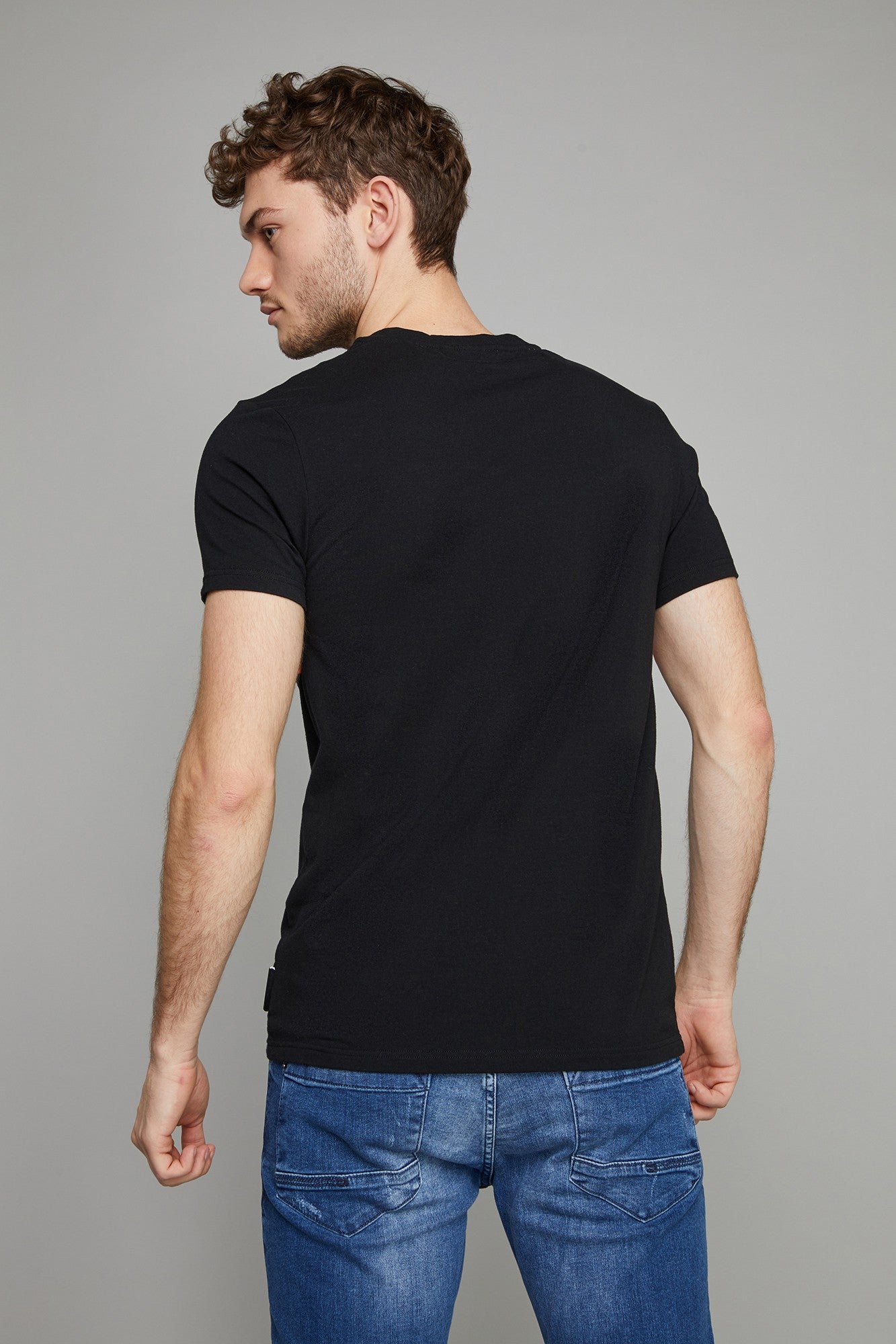 T-shirt PLEAKS CALDER