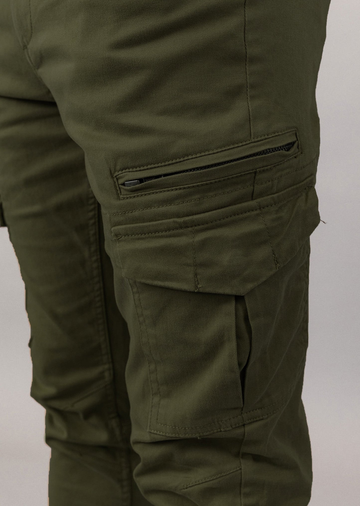 Chino kaki LARGO MAHEVAN
