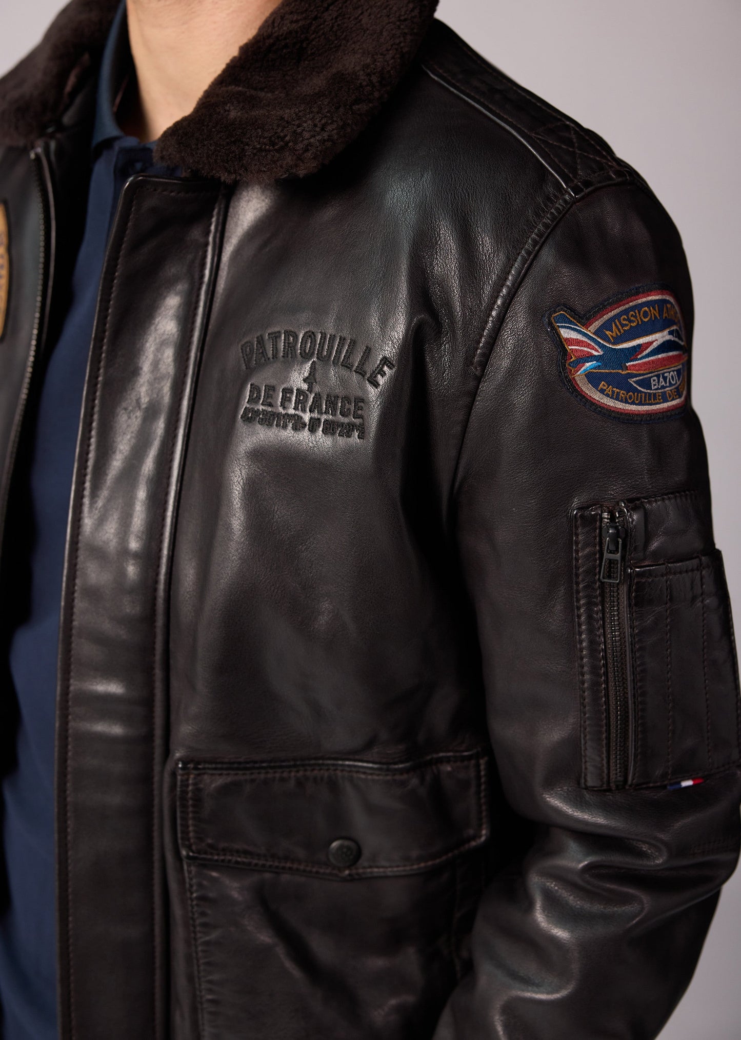 Cuir marron RAVEN ALPHA