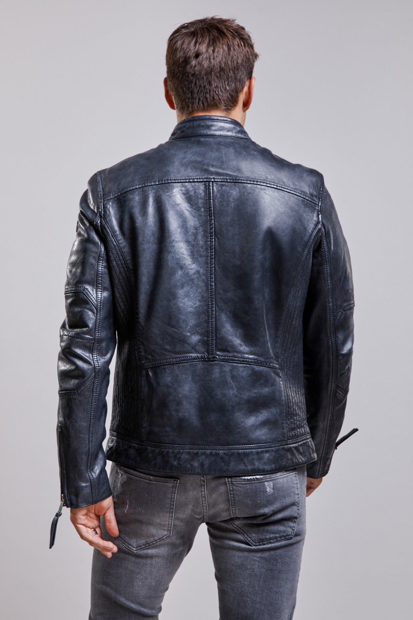 Cuir noir TRUST VICTORY