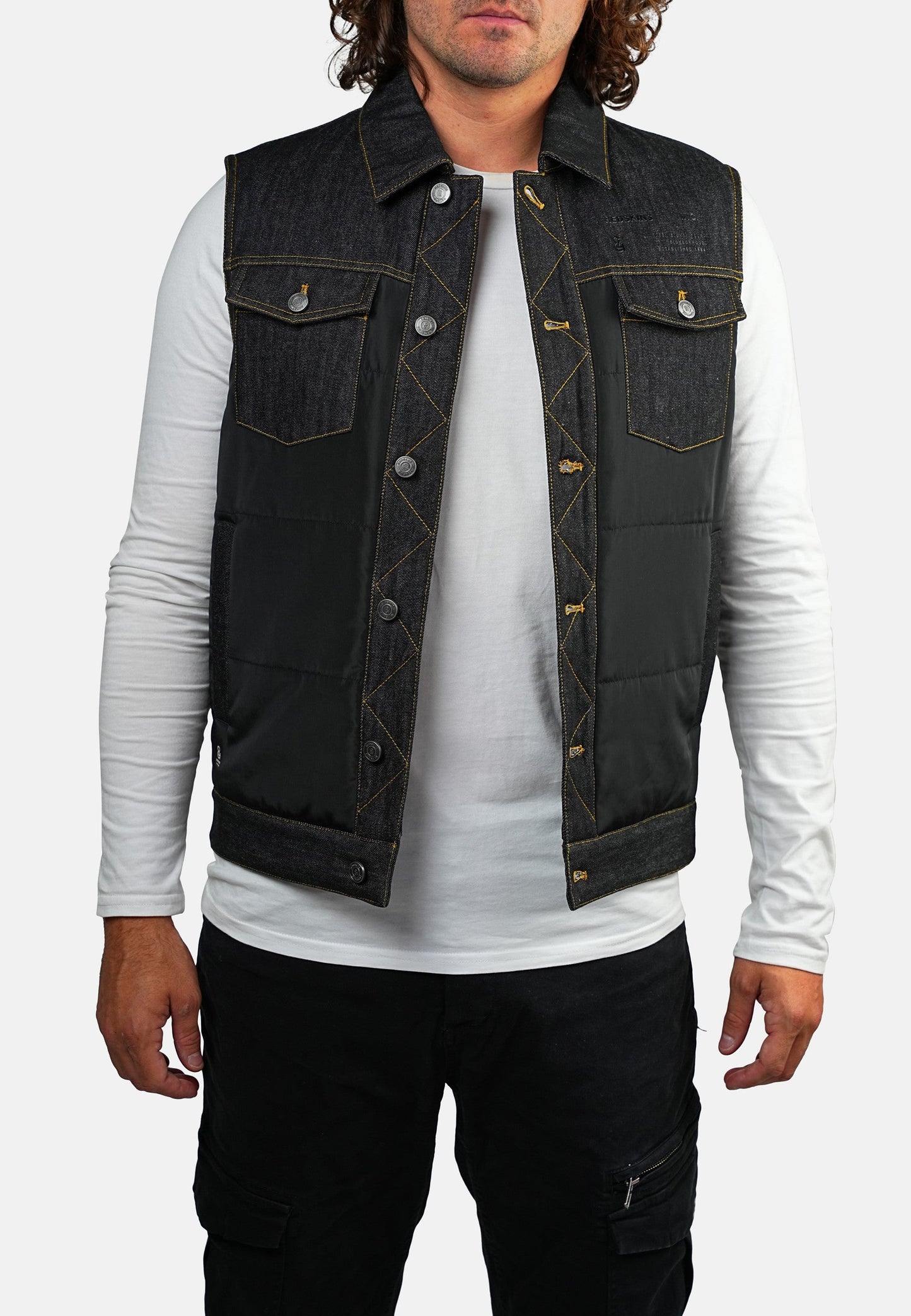 Veste en jean sans manche noire STORMY SNEAK
