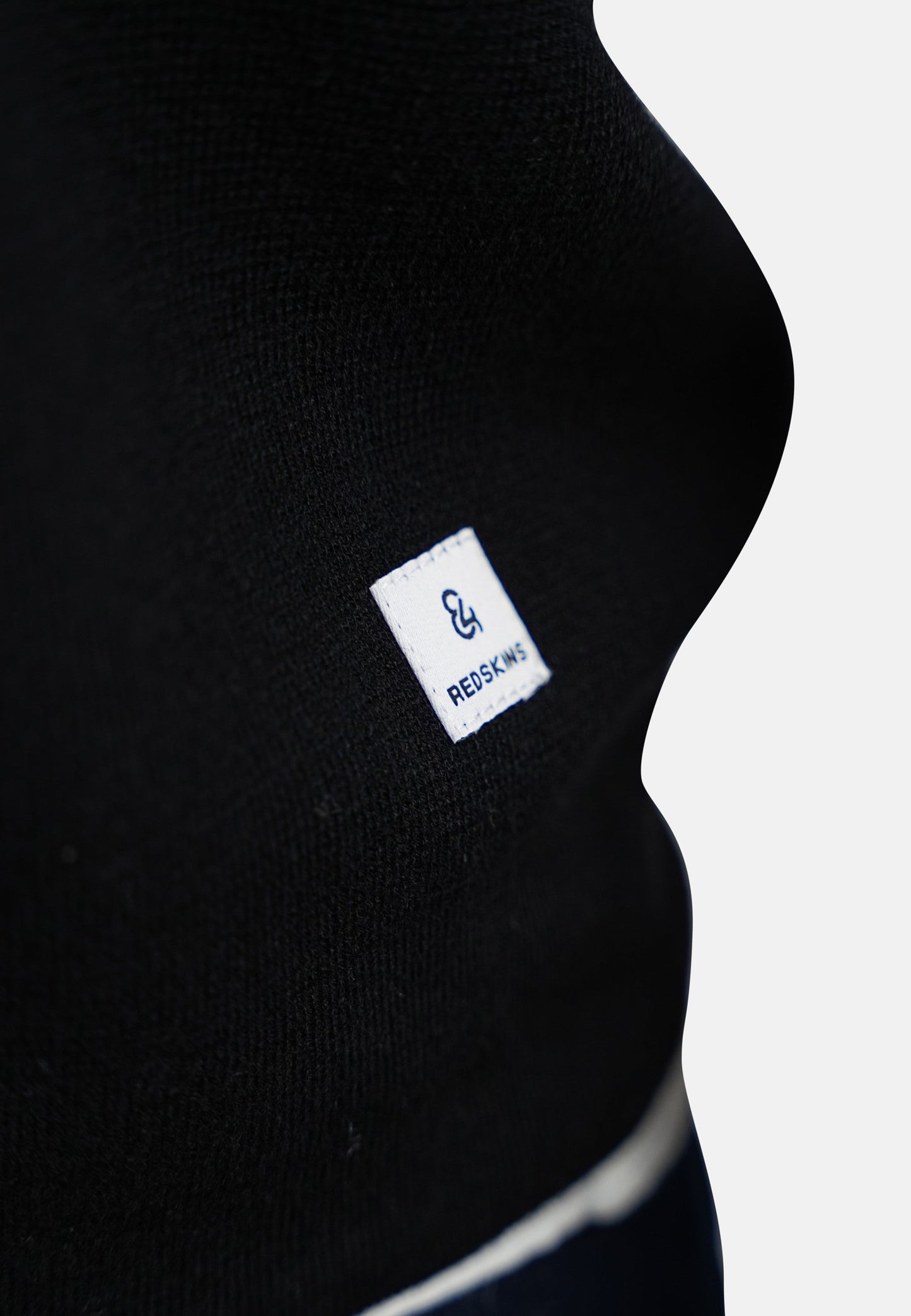 Pull Over noir MERLIN MLOVAC