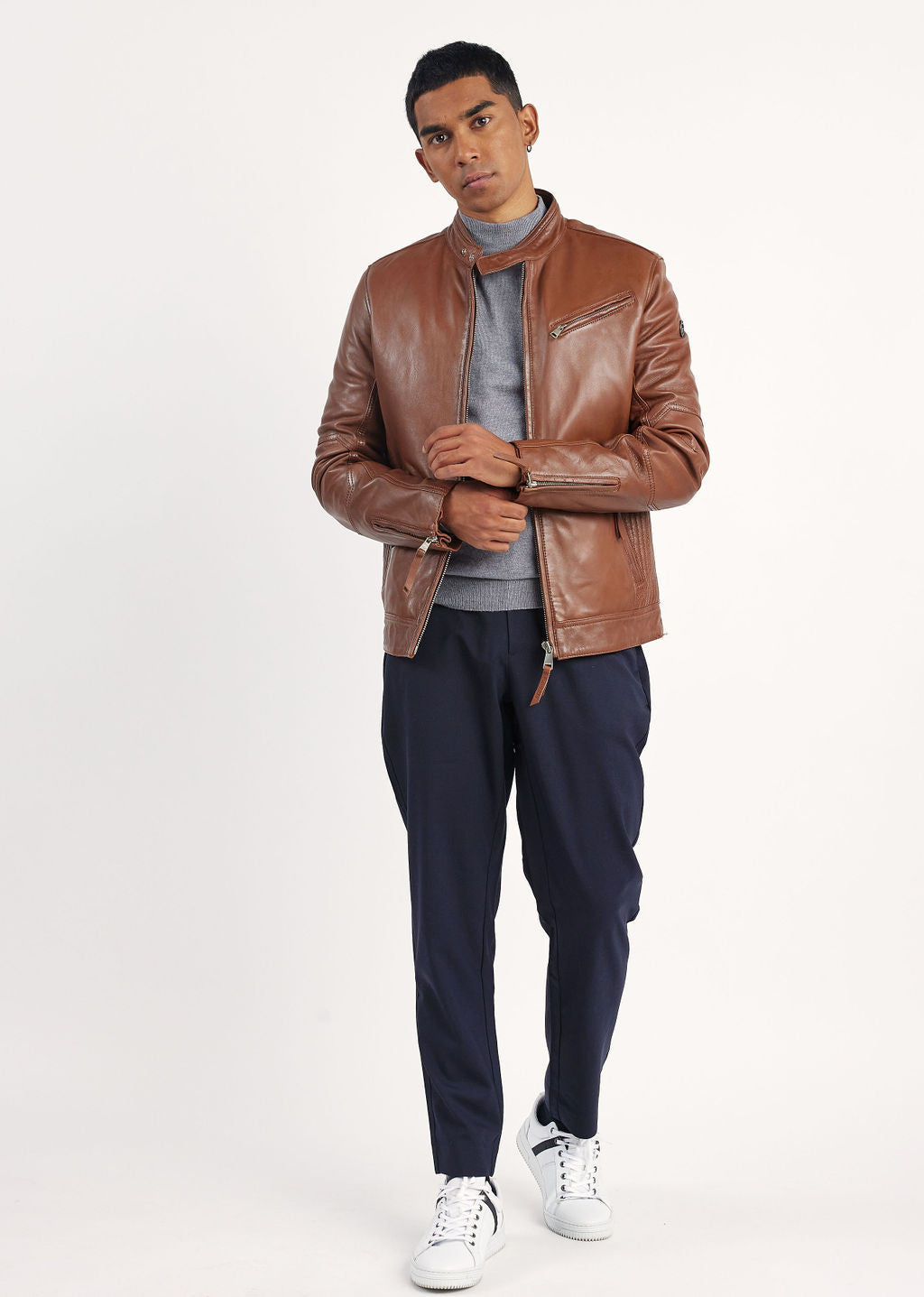 Cuir marron TRUST VICTORY