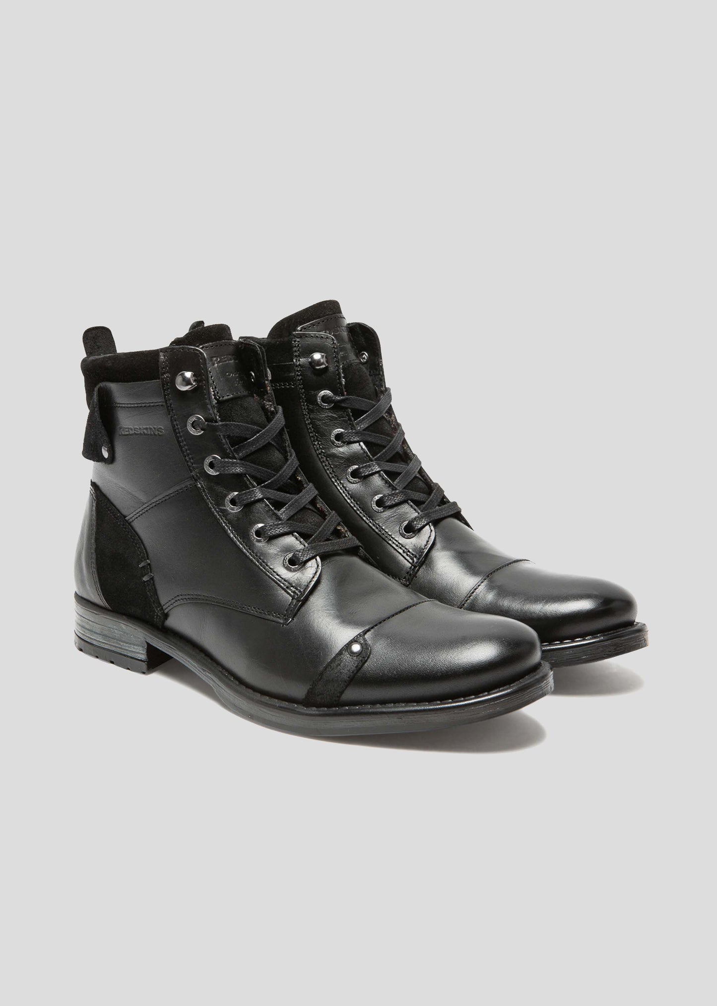 Boots YANI