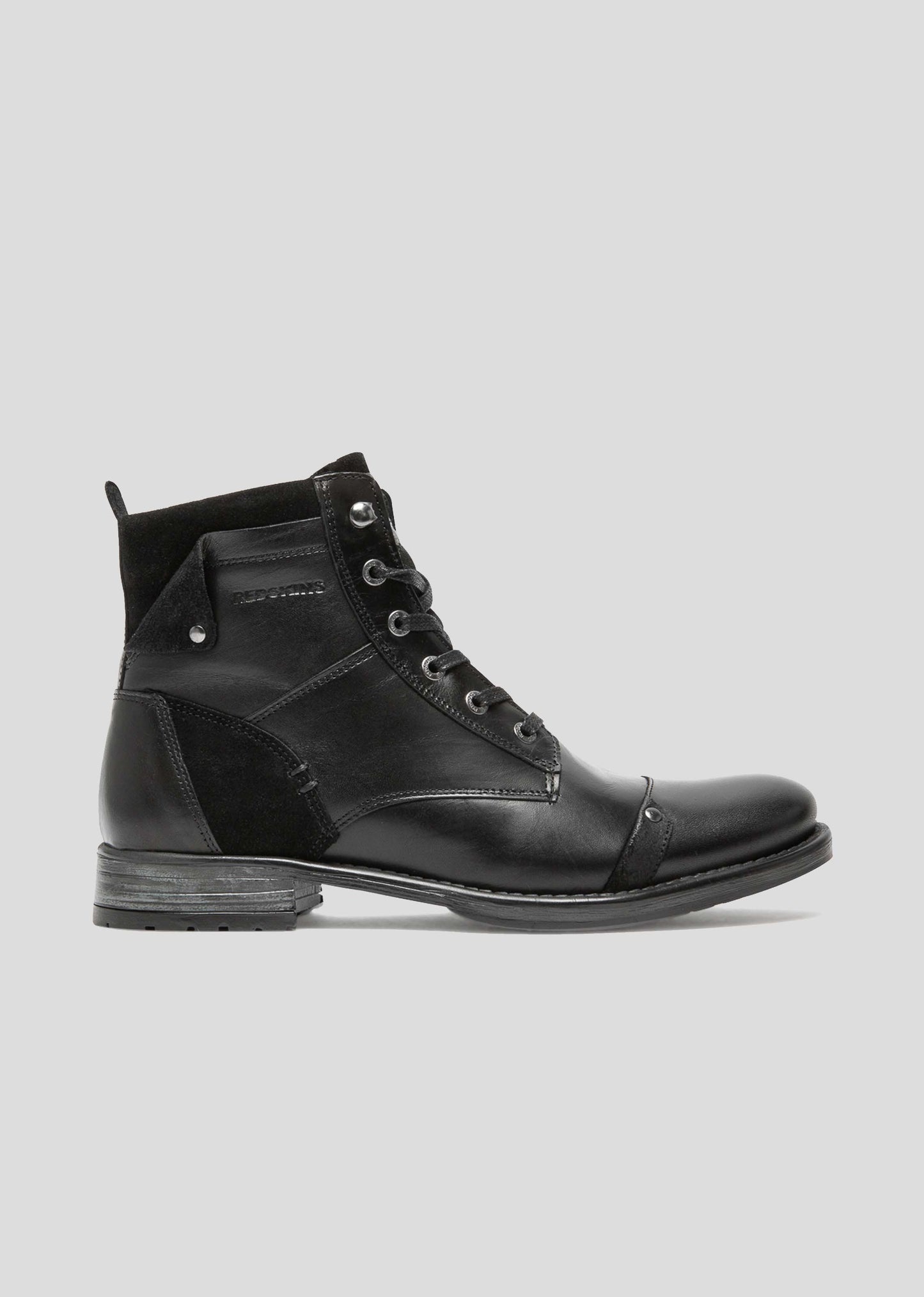 Boots YANI