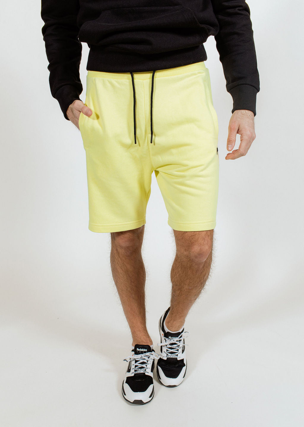 Short Jogging REMAIN POSTER