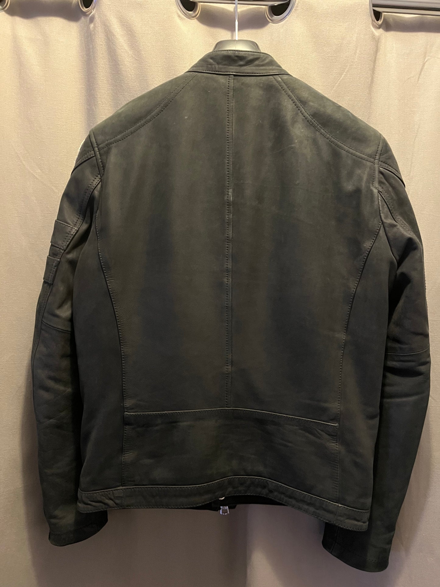 Blouson en excellent état ( neuf )