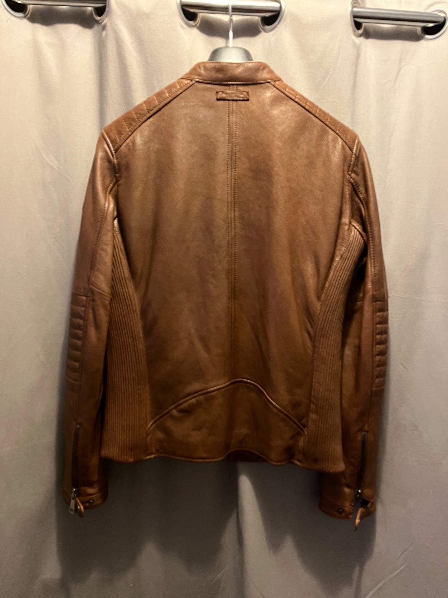 Veste cuir en excellent état ( neuve )